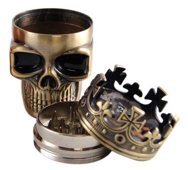 Plumes King Skull 45mm 3 Part Metal Grinder